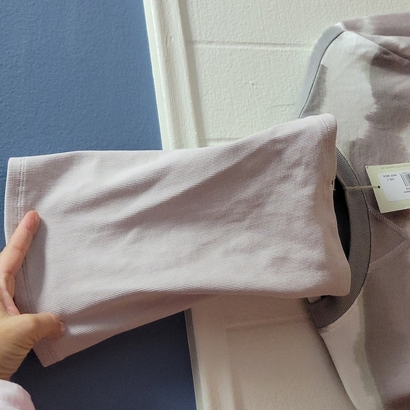 NWT Grey State Protective Perri Sweatshirt - Picture 10 of 12